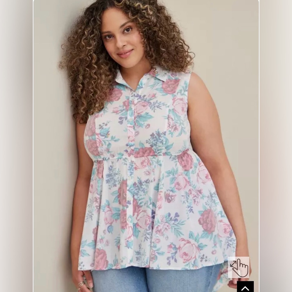 NWT Torrid Sleeveless Floral Babydoll Poplin Button Front Shirt